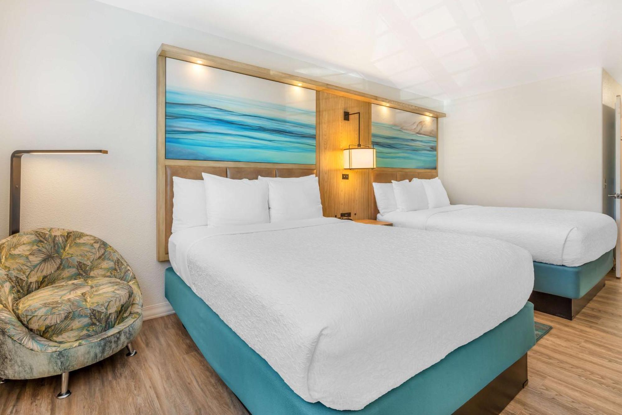 Best Western Plus Capitola By-The-Sea Inn & Suites Exterior photo
