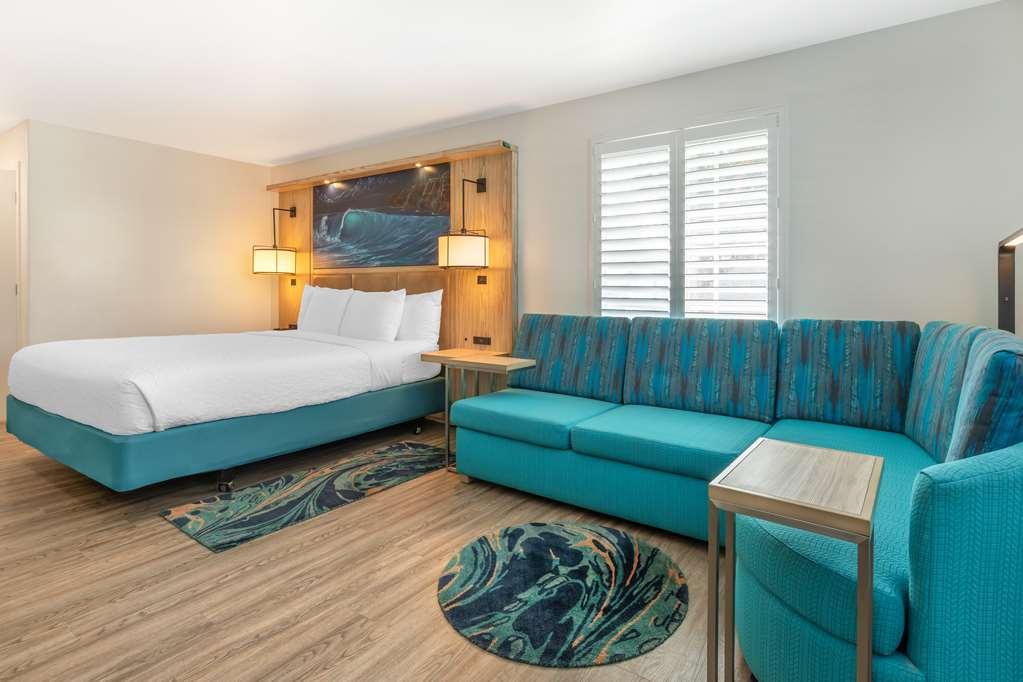 Best Western Plus Capitola By-The-Sea Inn & Suites Room photo