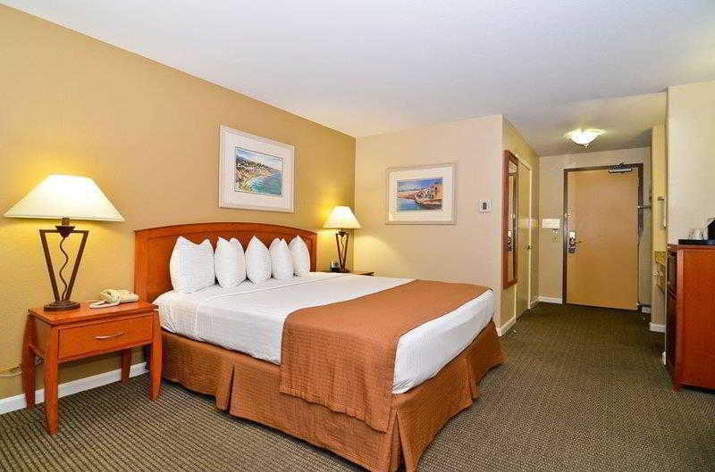 Best Western Plus Capitola By-The-Sea Inn & Suites Exterior photo