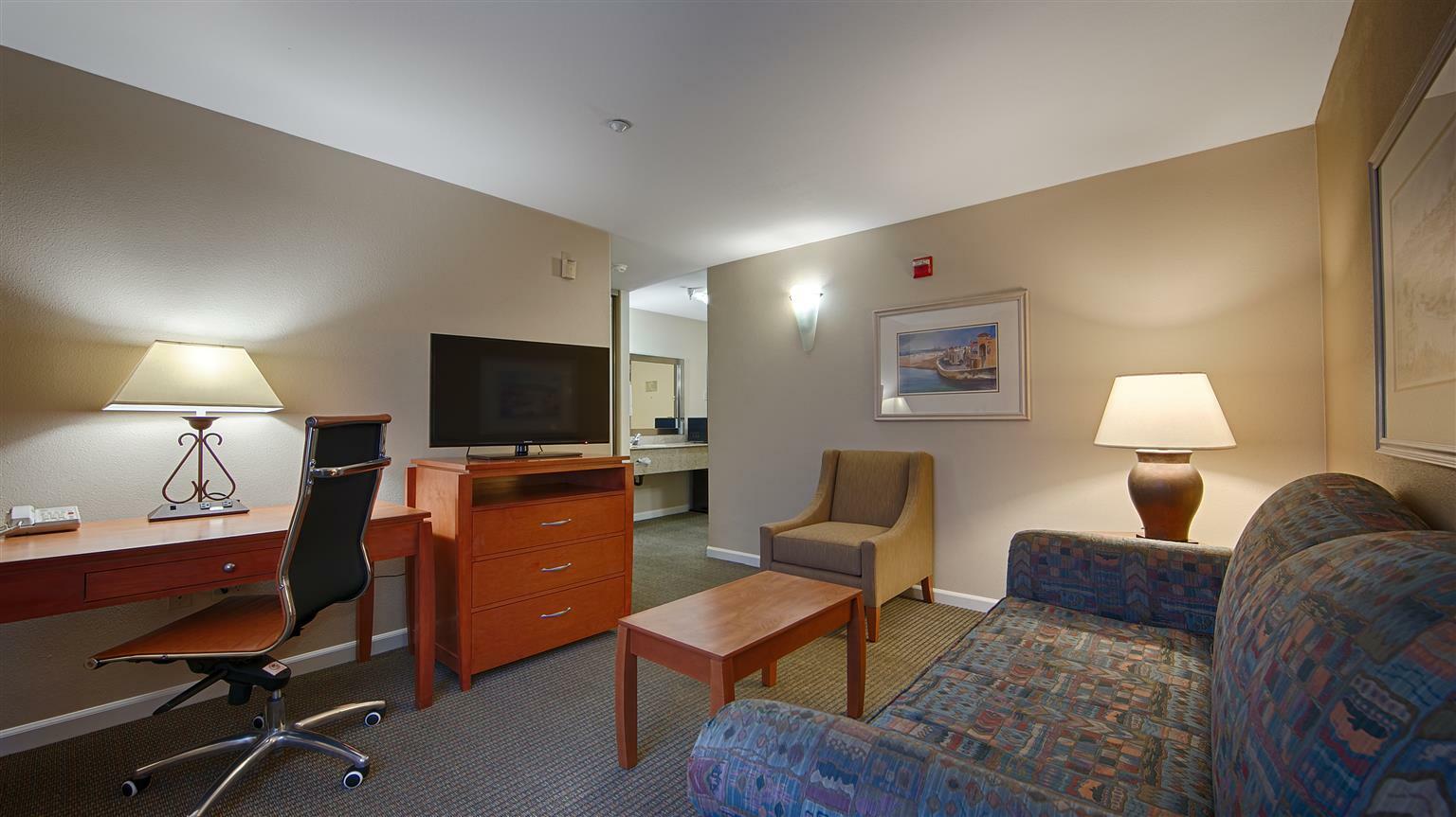 Best Western Plus Capitola By-The-Sea Inn & Suites Exterior photo